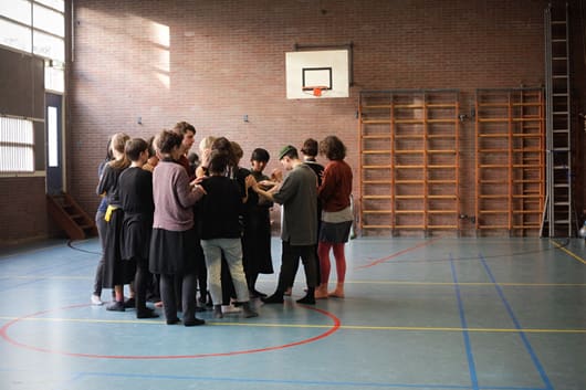 Myriam Lefkowitz, ‘Practising Attention’, workshop, presented by If I Can’t Dance at de Tagerijn, Amsterdam, 17 November 2017. Photo: Coco Duivenvoorde.